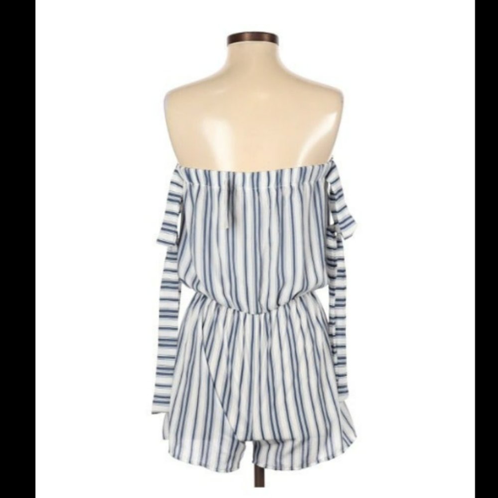 Sadie & Sage Romper Size S